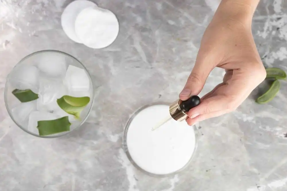 ingredientes naturales vs formulación cosmética laboratorio